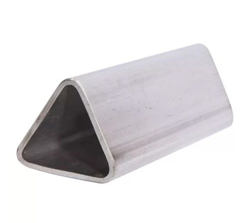 Треугольные трубы в Бобруйске для строительства и металлоконструкций